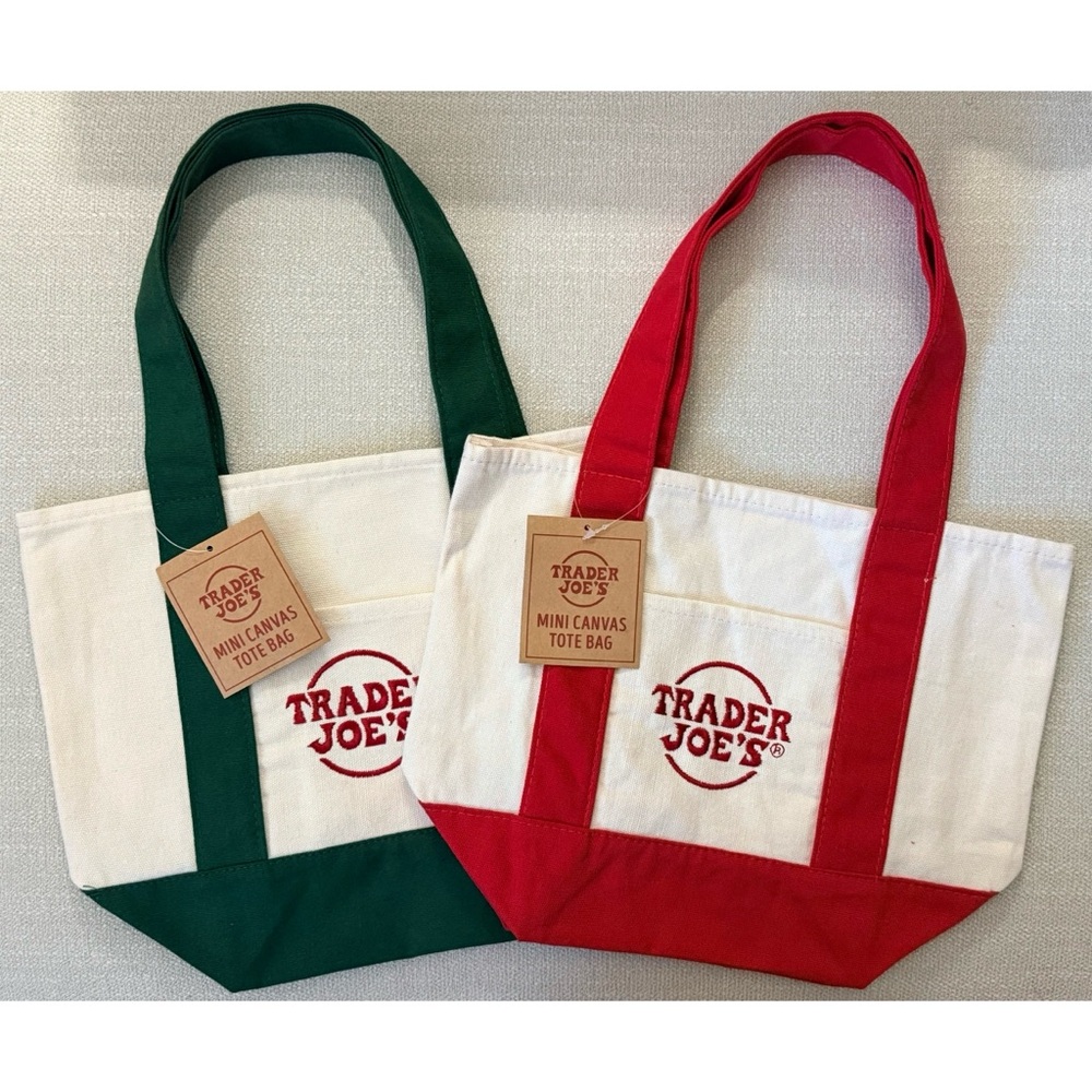 SET OF 2- TRADER JOE’S GREEN & RED‎ MINI CANVAS TOTE BAGS